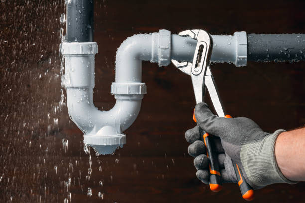 Professional Gas Line Repair technician working in Kingston, IL